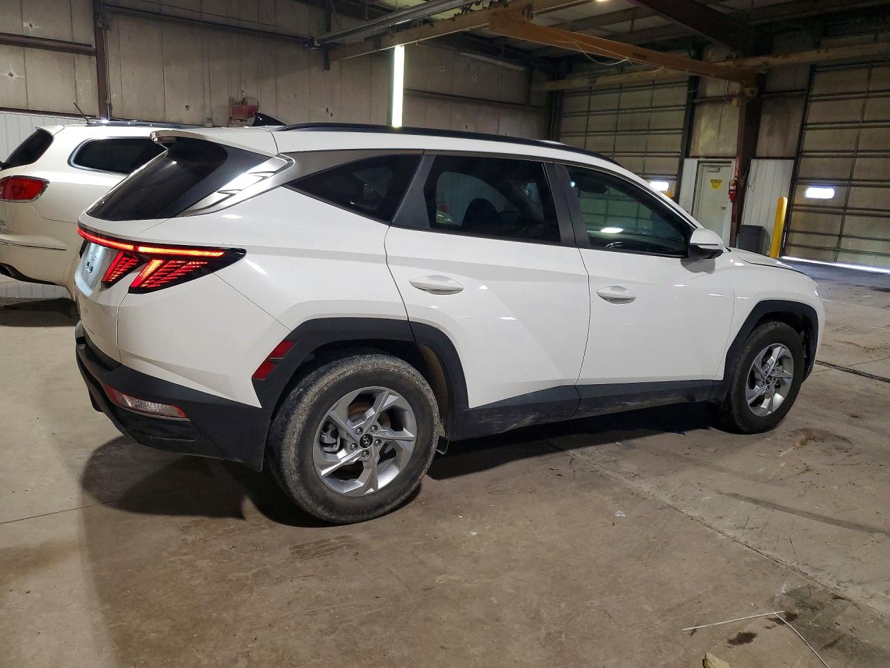 2023 HYUNDAI TUCSON SEL photo 3