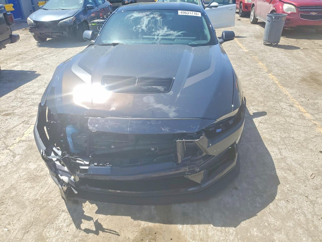 2024 FORD MUSTANG photo 9