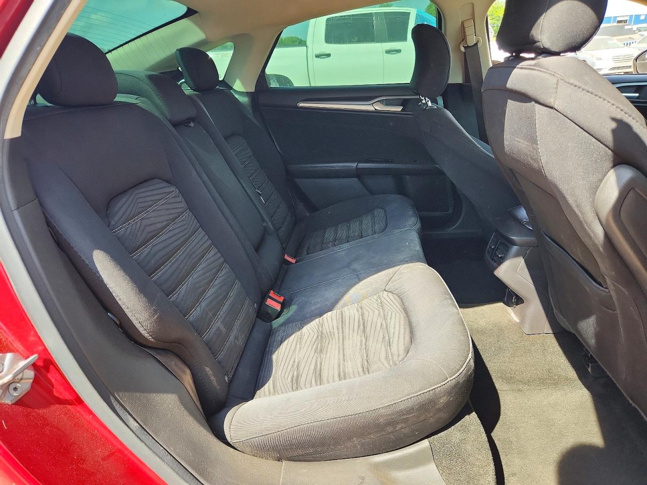 2016 FORD FUSION SE photo 19