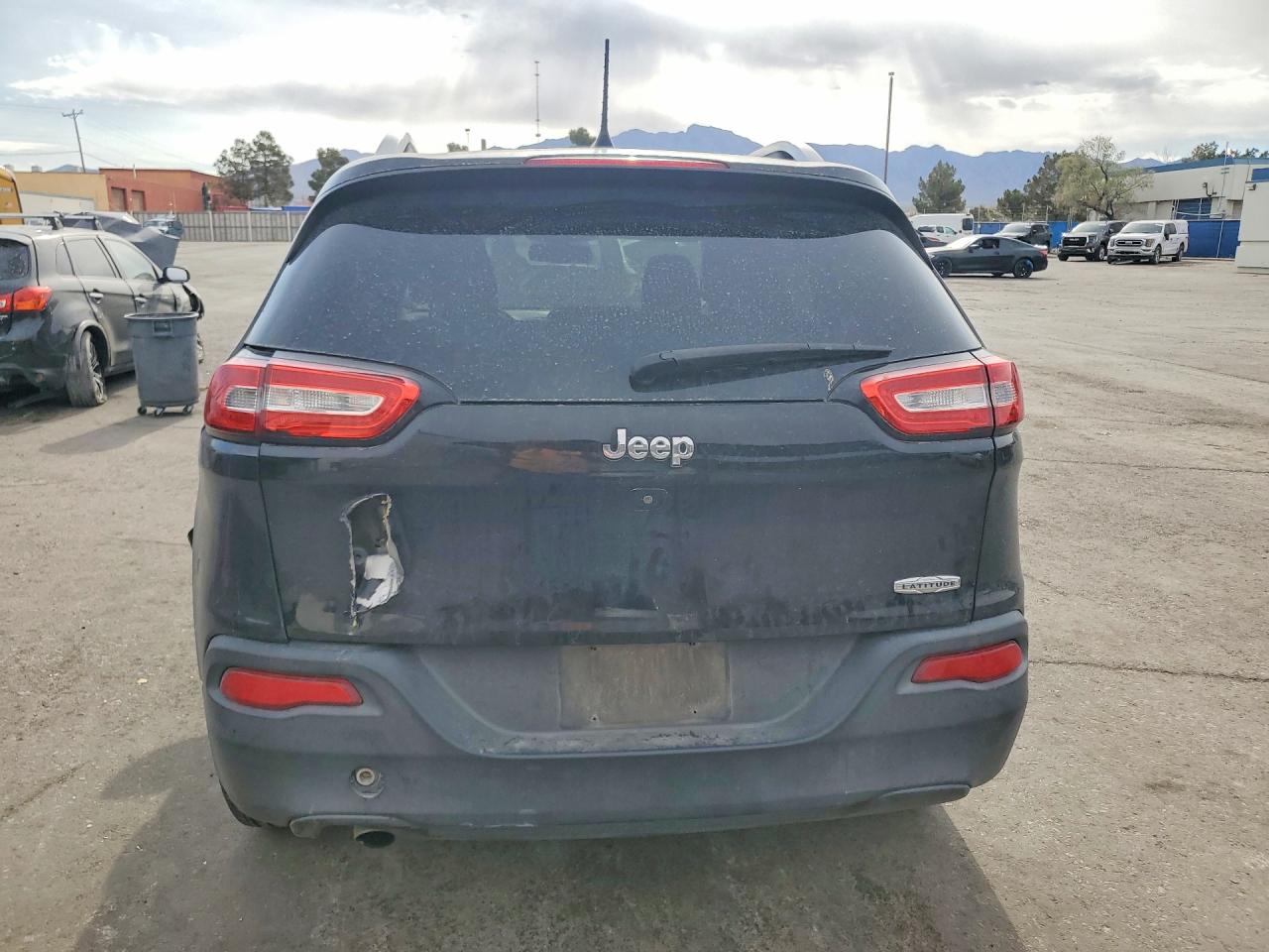2018 JEEP CHEROKEE LATITUDE photo 16