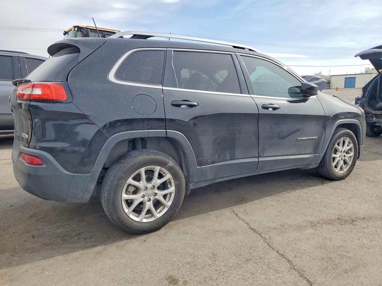 2018 JEEP CHEROKEE LATITUDE photo 7