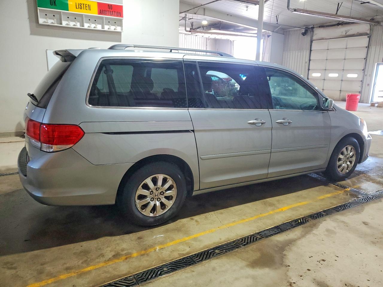 2008 HONDA ODYSSEY EXL photo 3