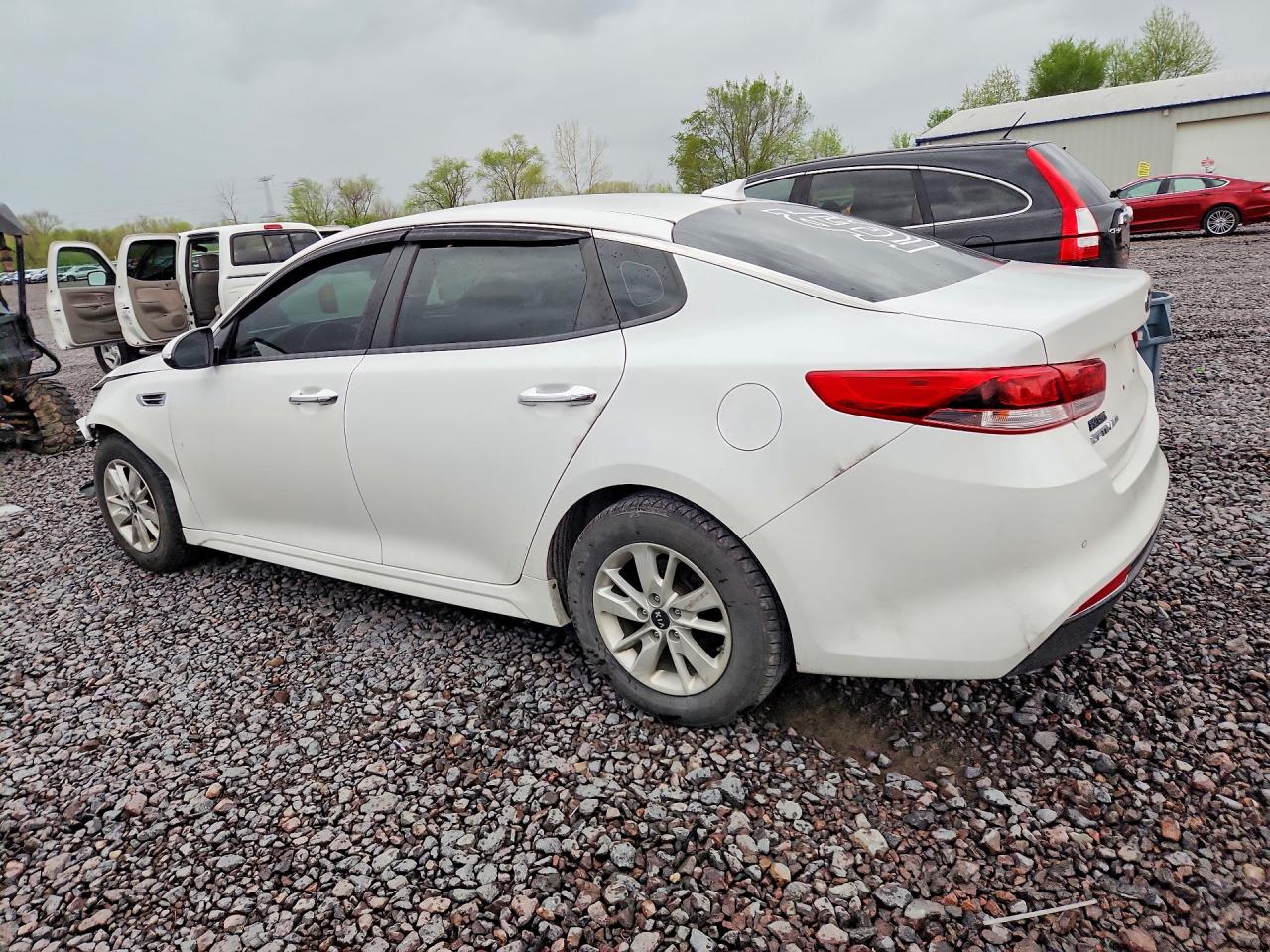 2018 KIA OPTIMA LX photo 3