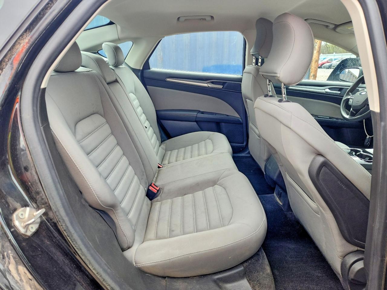 2015 FORD FUSION S photo 28
