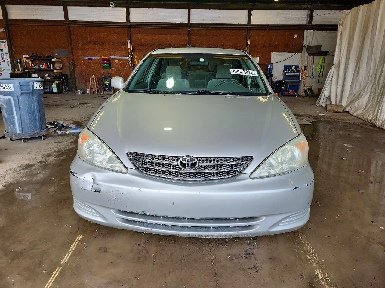 2004 TOYOTA CAMRY LE photo 5