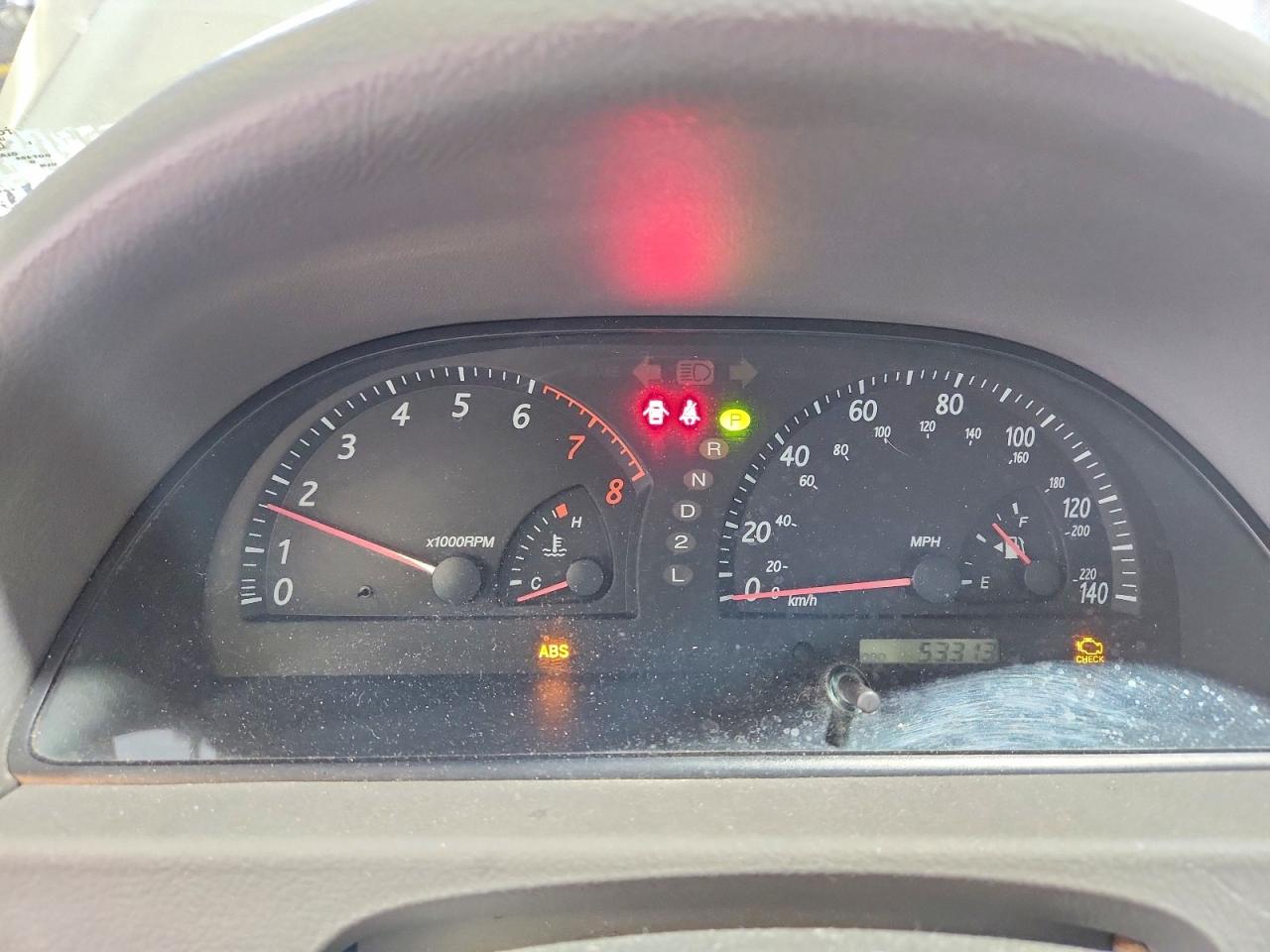 2004 TOYOTA CAMRY LE photo 9