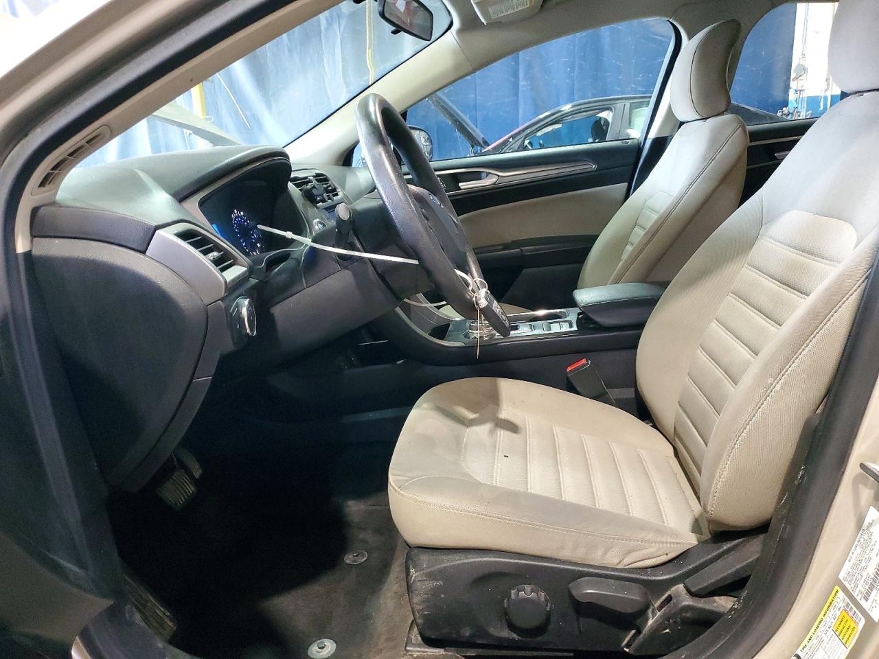 2017 FORD FUSION S photo 13