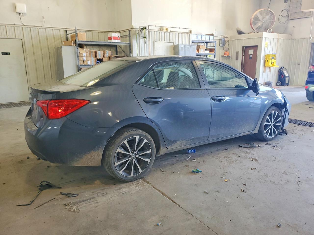 2018 TOYOTA COROLLA SE photo 5