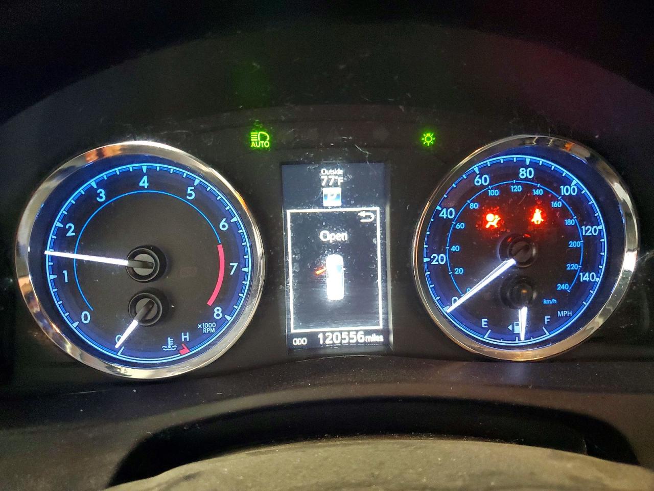 2018 TOYOTA COROLLA SE photo 17