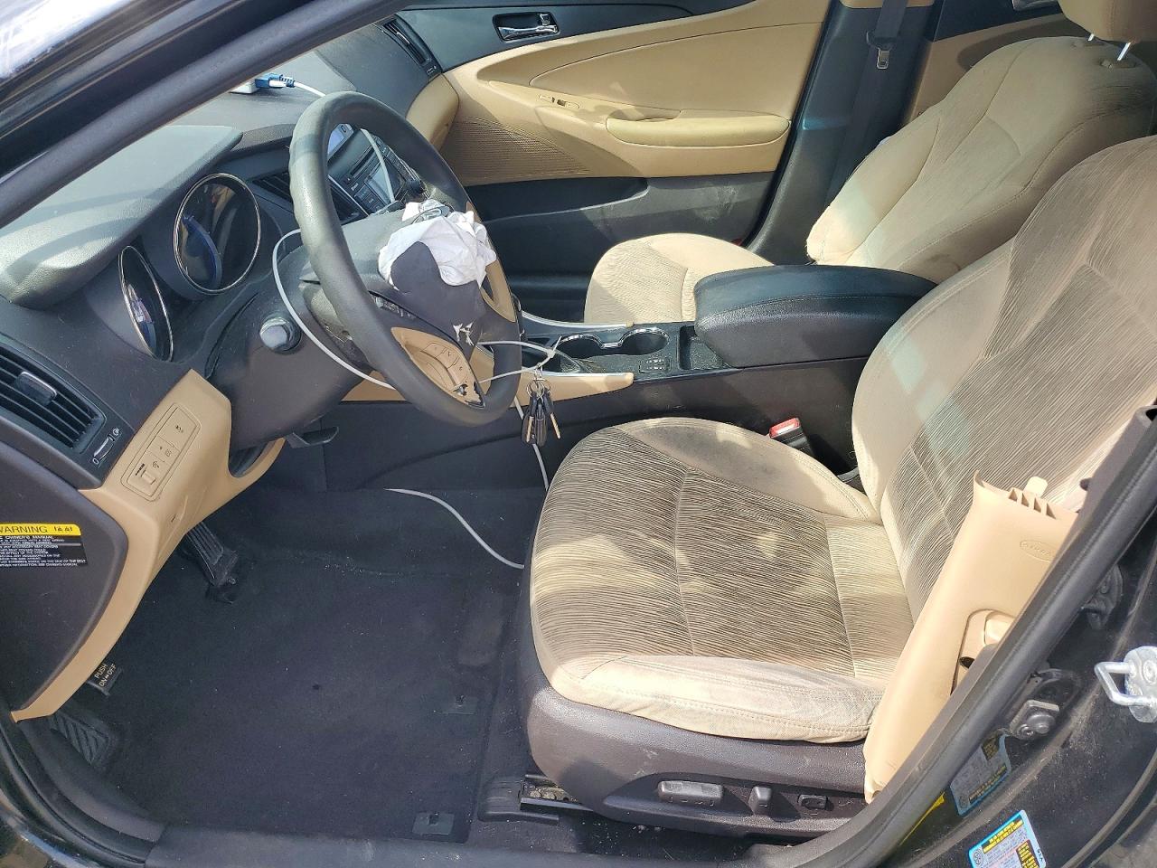 2013 HYUNDAI SONATA GLS photo 13