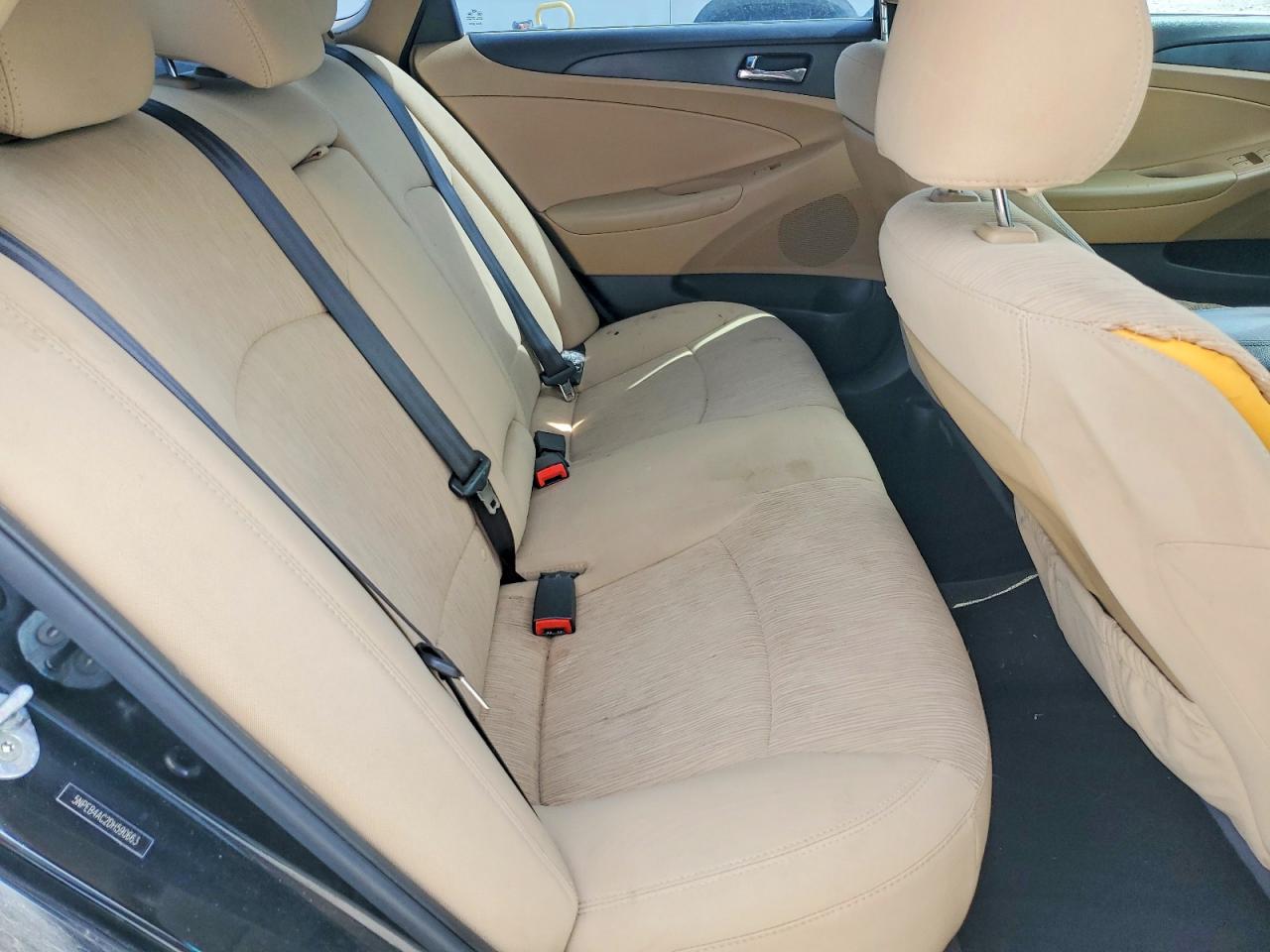 2013 HYUNDAI SONATA GLS photo 19