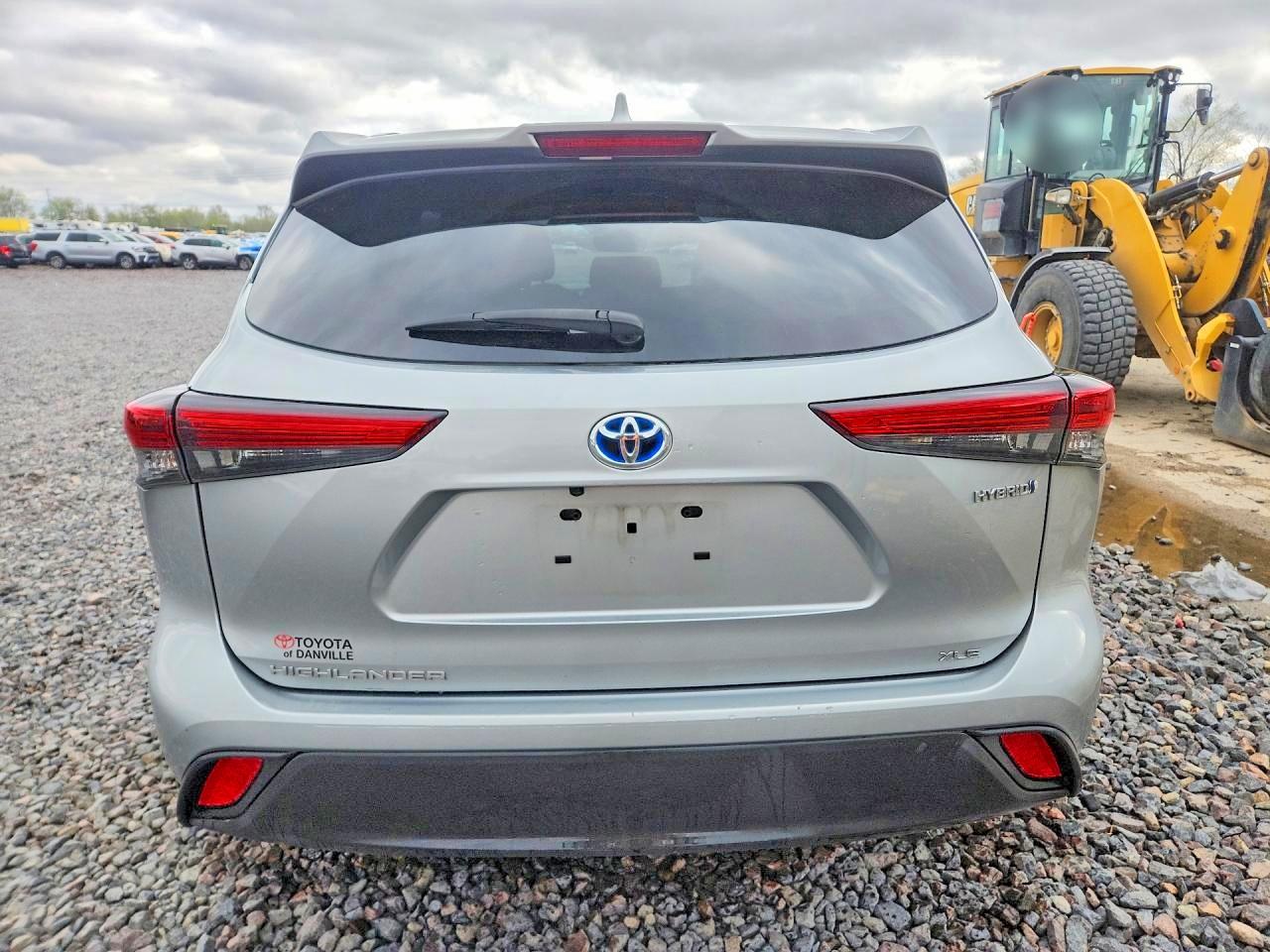 2021 TOYOTA HIGHLANDER HYBRID XLE photo 11