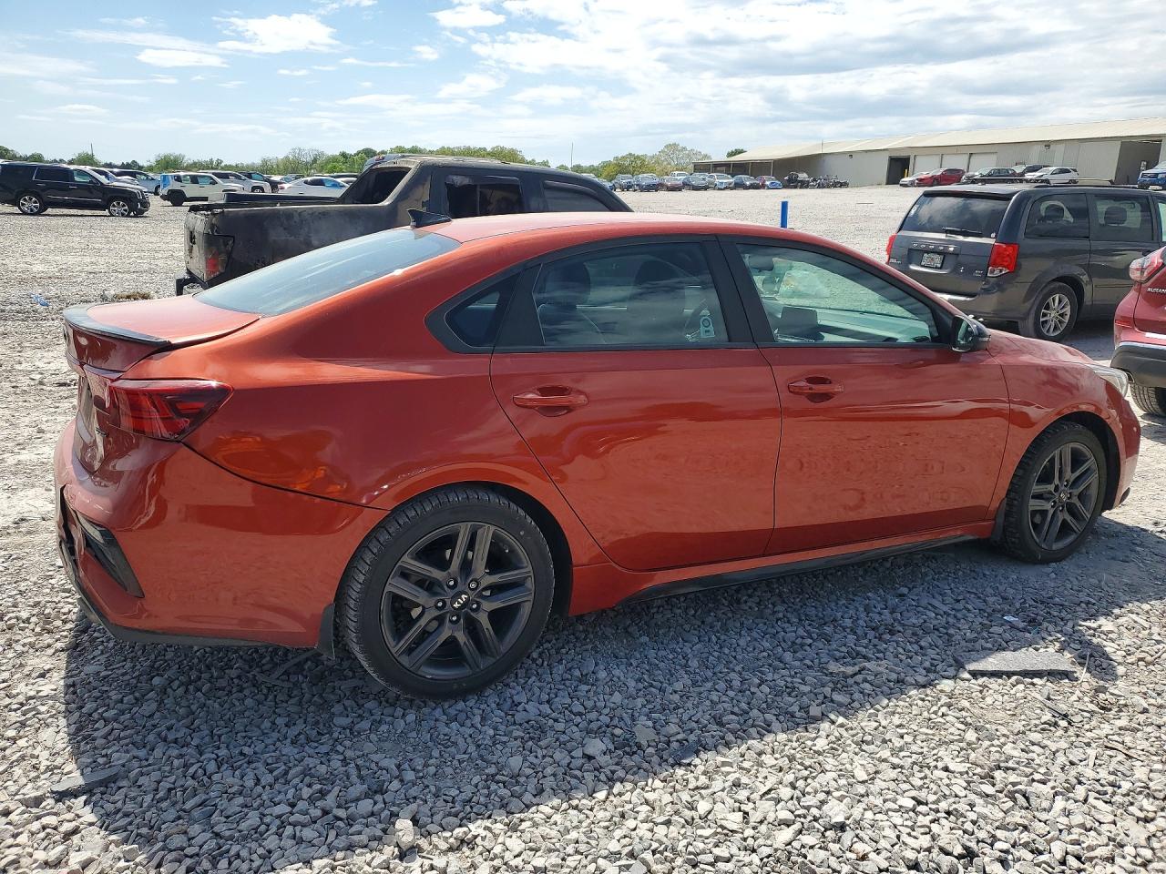 2021 KIA FORTE GT LINE photo 5
