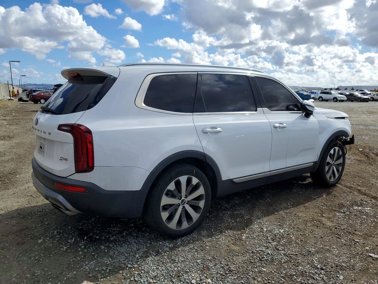 2021 KIA TELLURIDE S photo 5