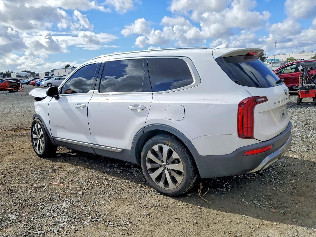 2021 KIA TELLURIDE S photo 3