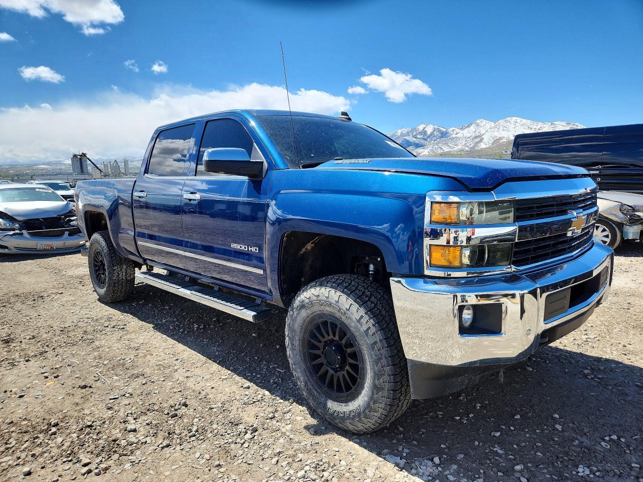 2016 CHEVROLET SILVERADO K2500 HEAVY DUTY LTZ photo 10