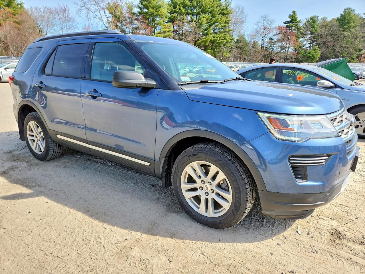 2018 FORD EXPLORER XLT photo 10