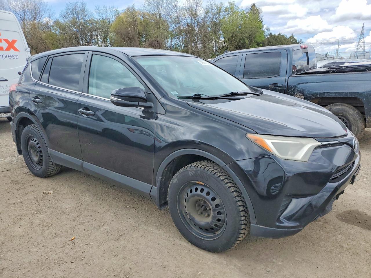 2016 TOYOTA RAV4 LE photo 4