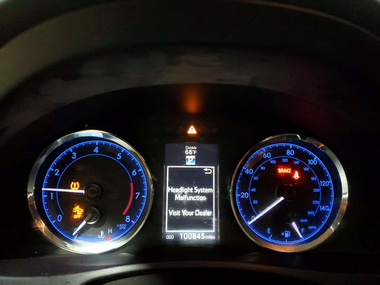 2019 TOYOTA COROLLA SE photo 25