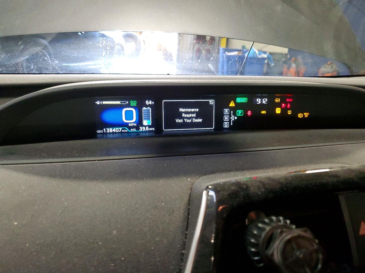 2018 TOYOTA PRIUS ONE photo 25