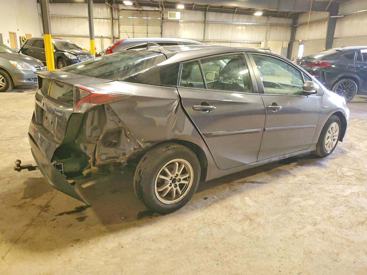 2018 TOYOTA PRIUS ONE photo 7