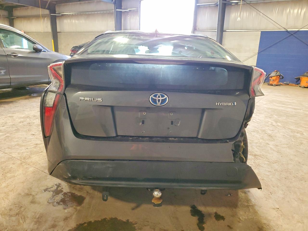 2018 TOYOTA PRIUS ONE photo 16