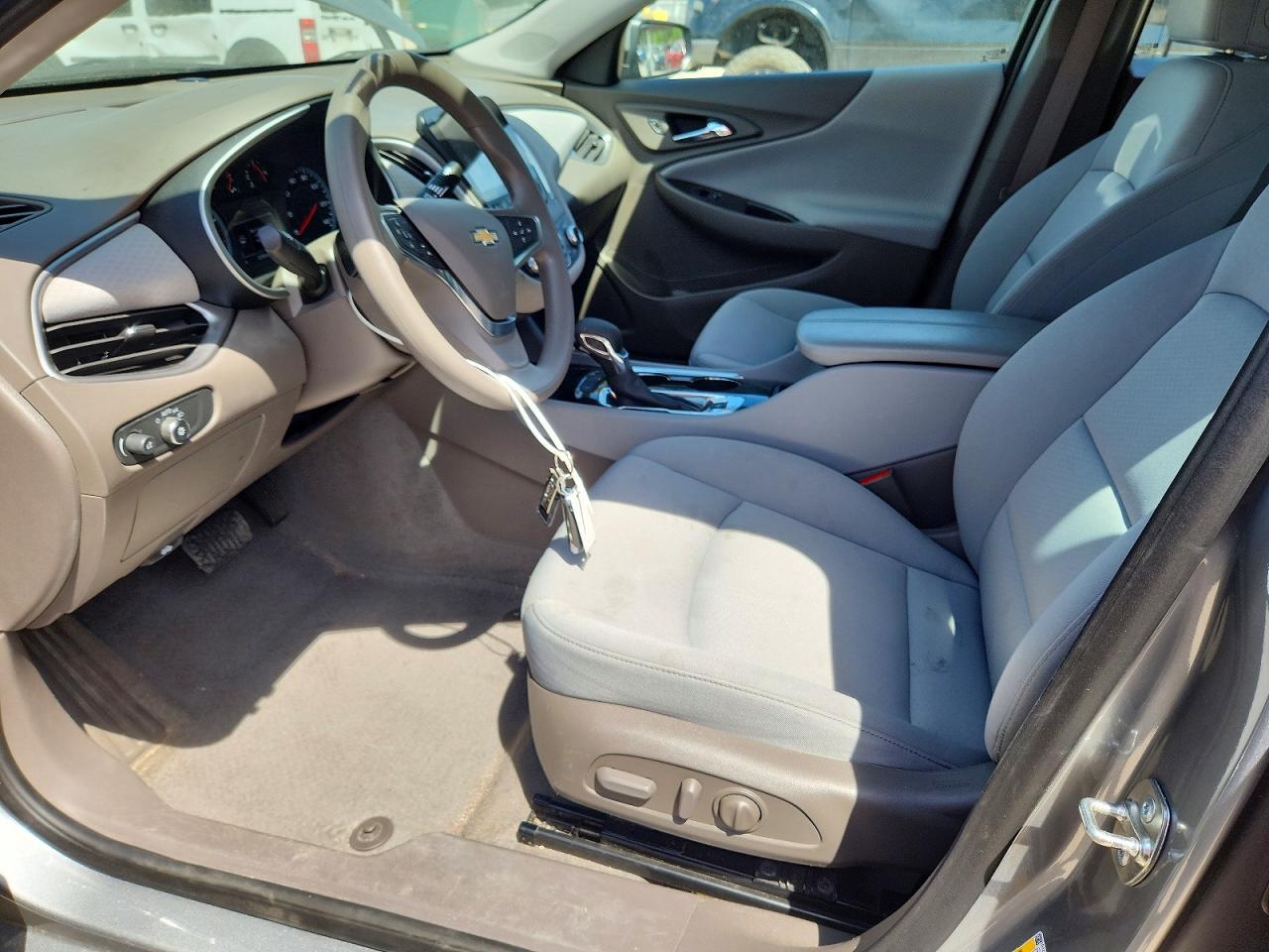 2025 CHEVROLET MALIBU LT photo 7