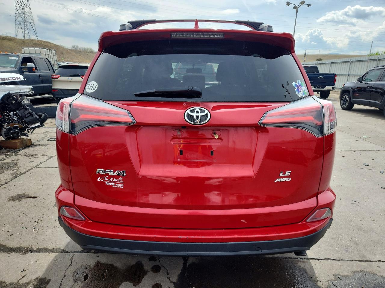 2016 TOYOTA RAV4 LE photo 6