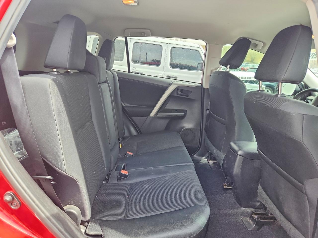 2016 TOYOTA RAV4 LE photo 11