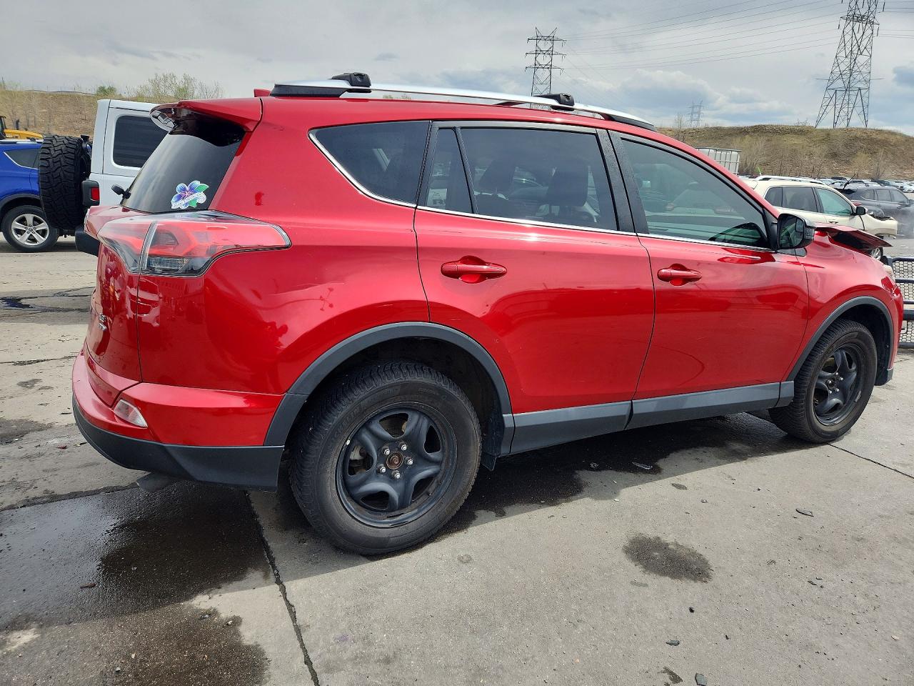 2016 TOYOTA RAV4 LE photo 3