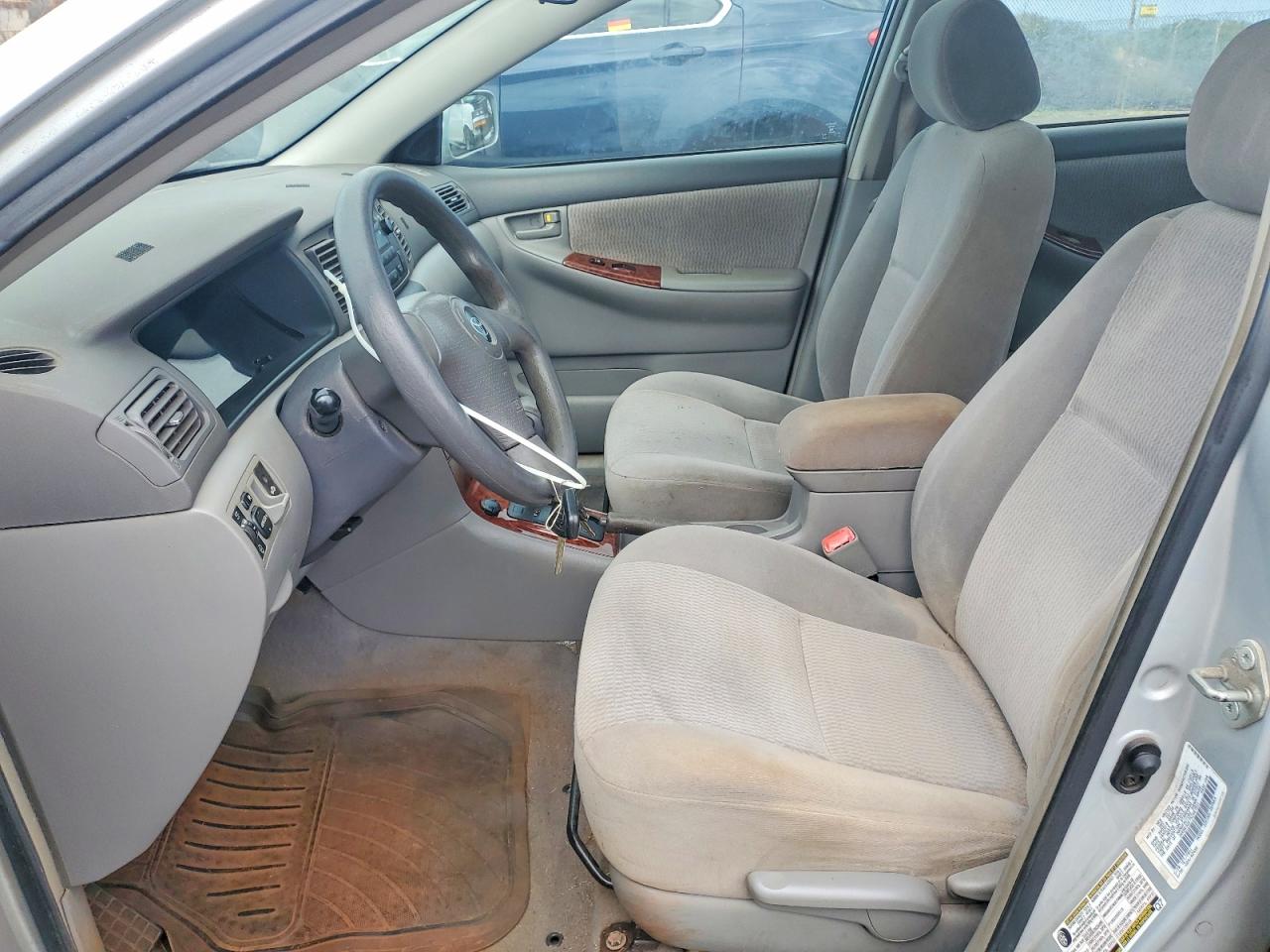 2005 TOYOTA COROLLA CE photo 13