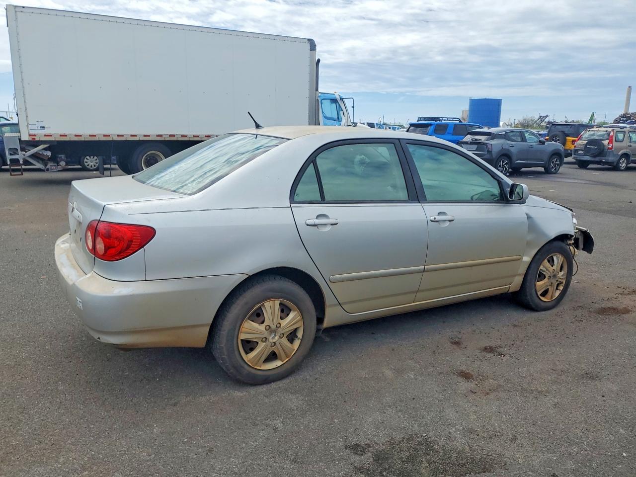 2005 TOYOTA COROLLA CE photo 5