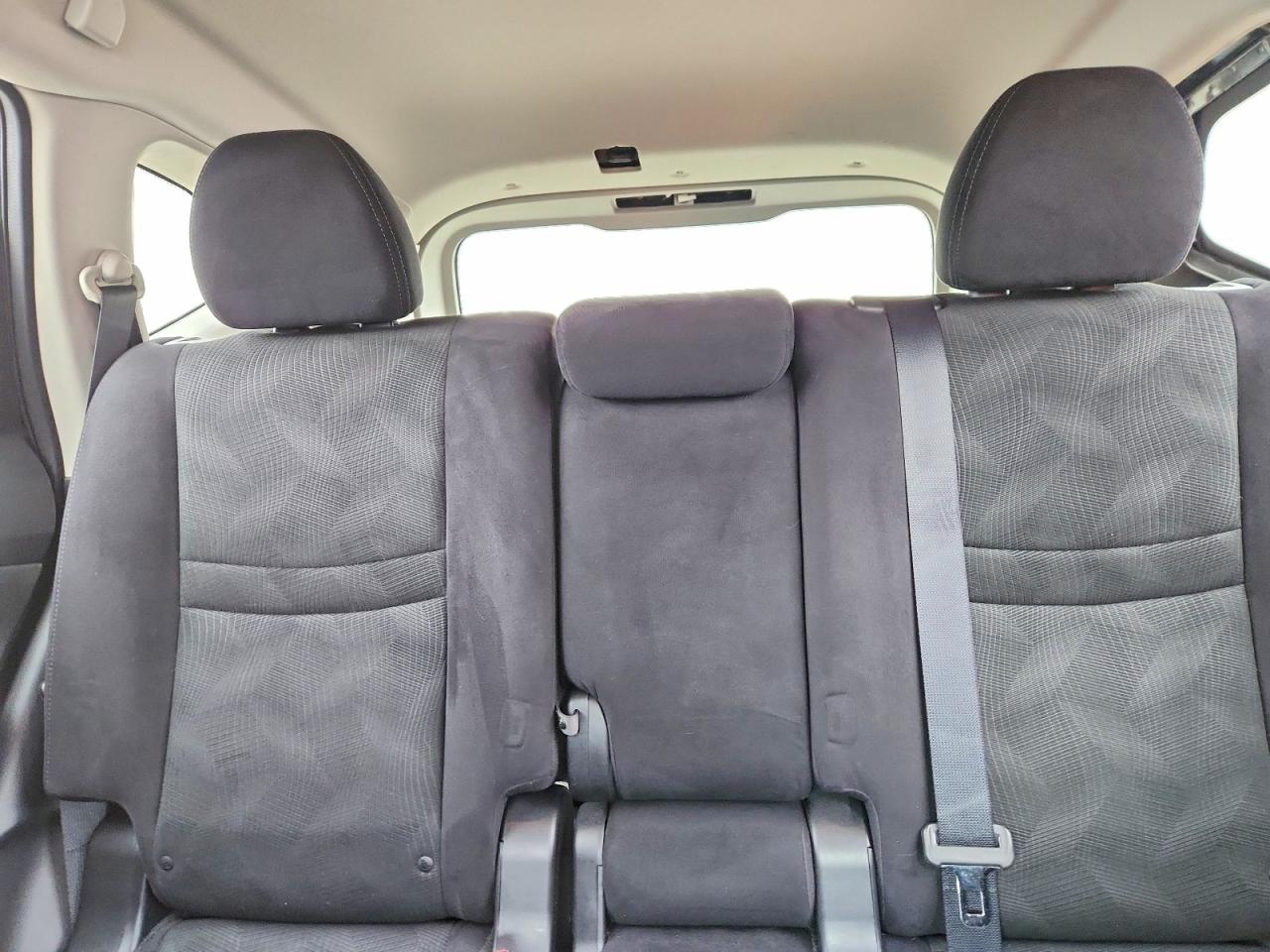 2014 NISSAN ROGUE SV photo 19