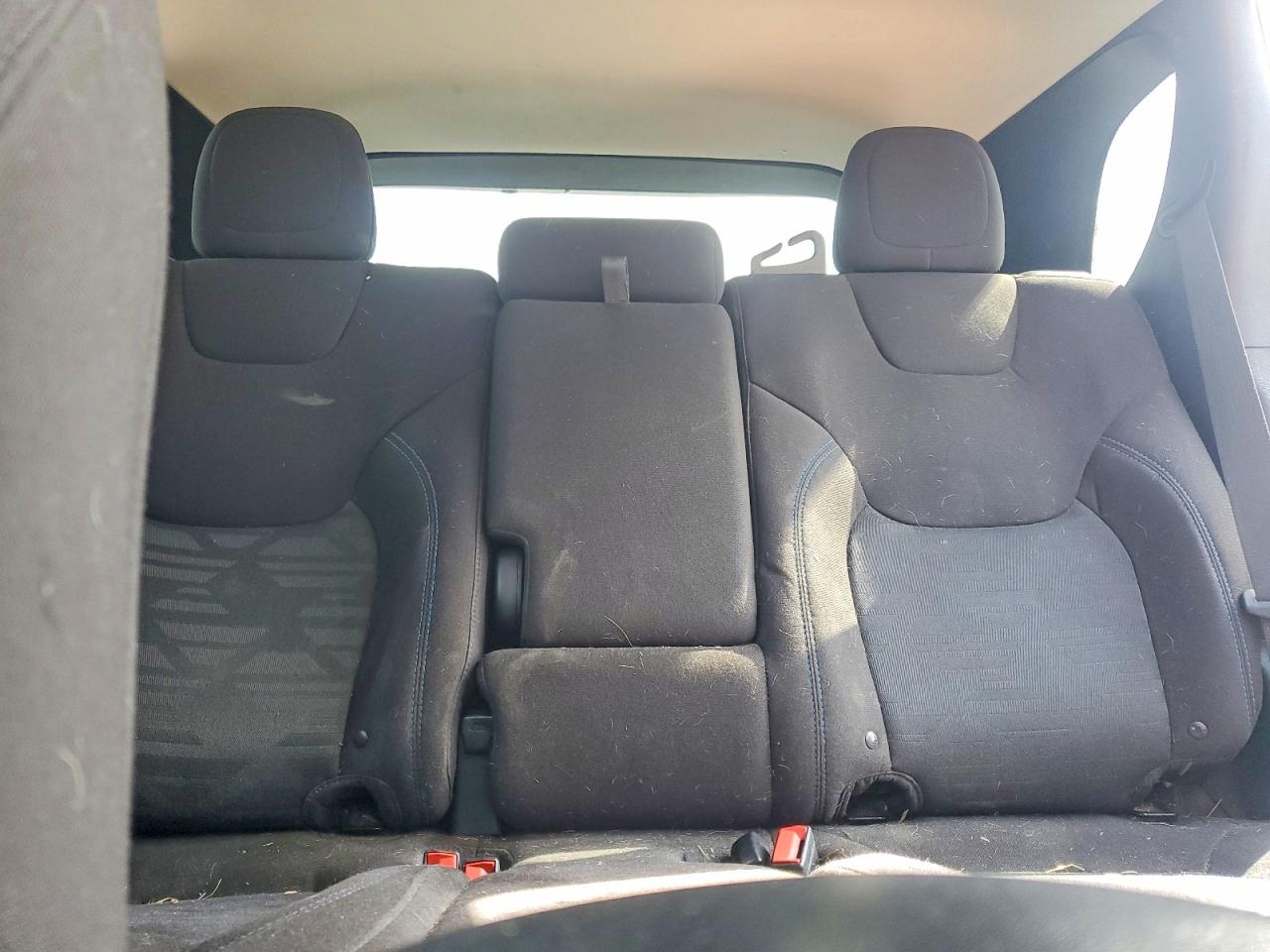2019 JEEP CHEROKEE LATITUDE photo 10