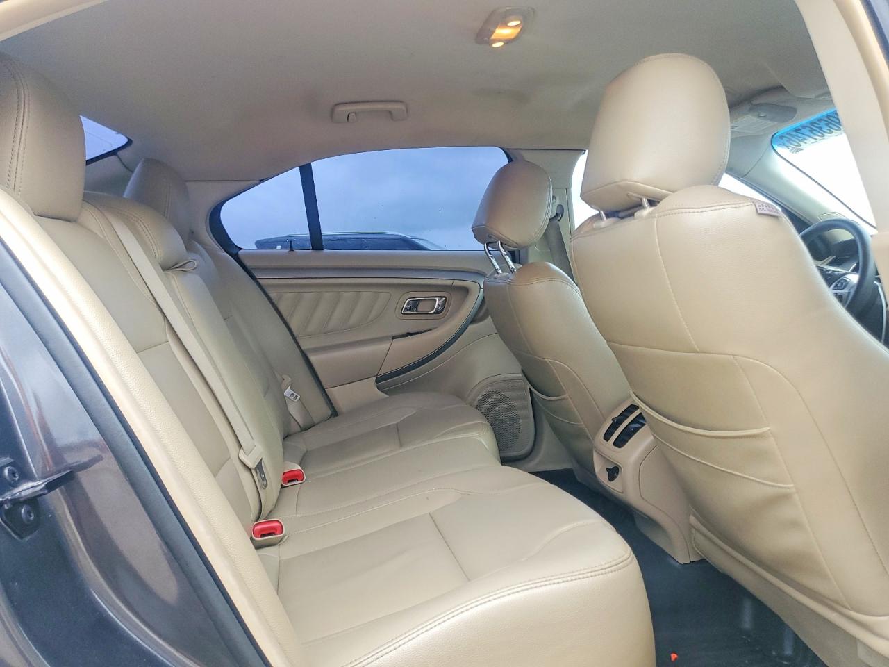2018 FORD TAURUS SE photo 28