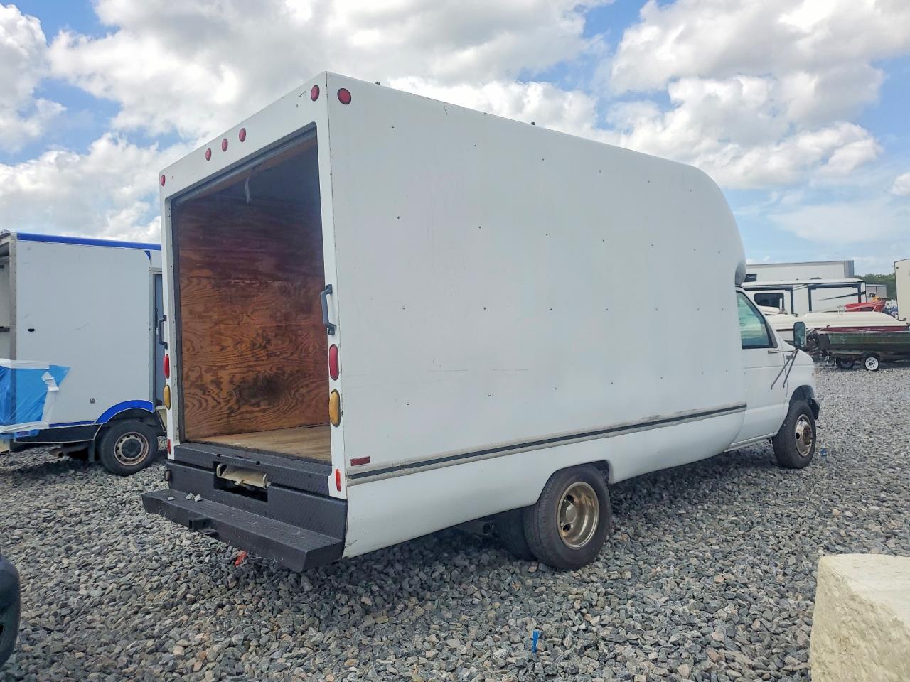 1997 FORD E350 DELIVERY TRUCK photo 5