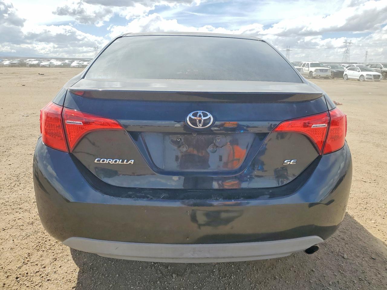2018 TOYOTA COROLLA SE photo 16