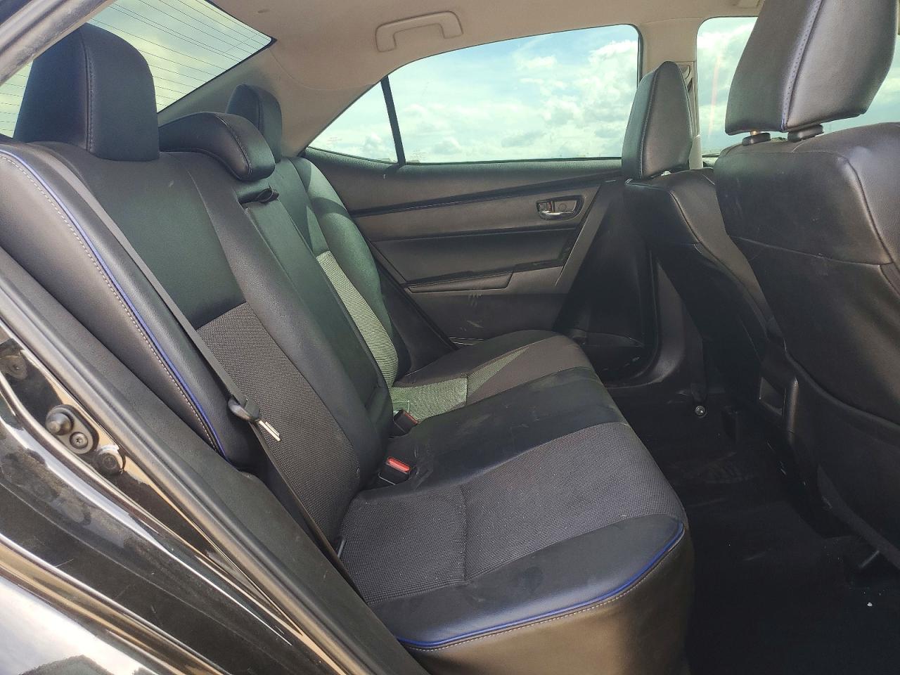 2018 TOYOTA COROLLA SE photo 28