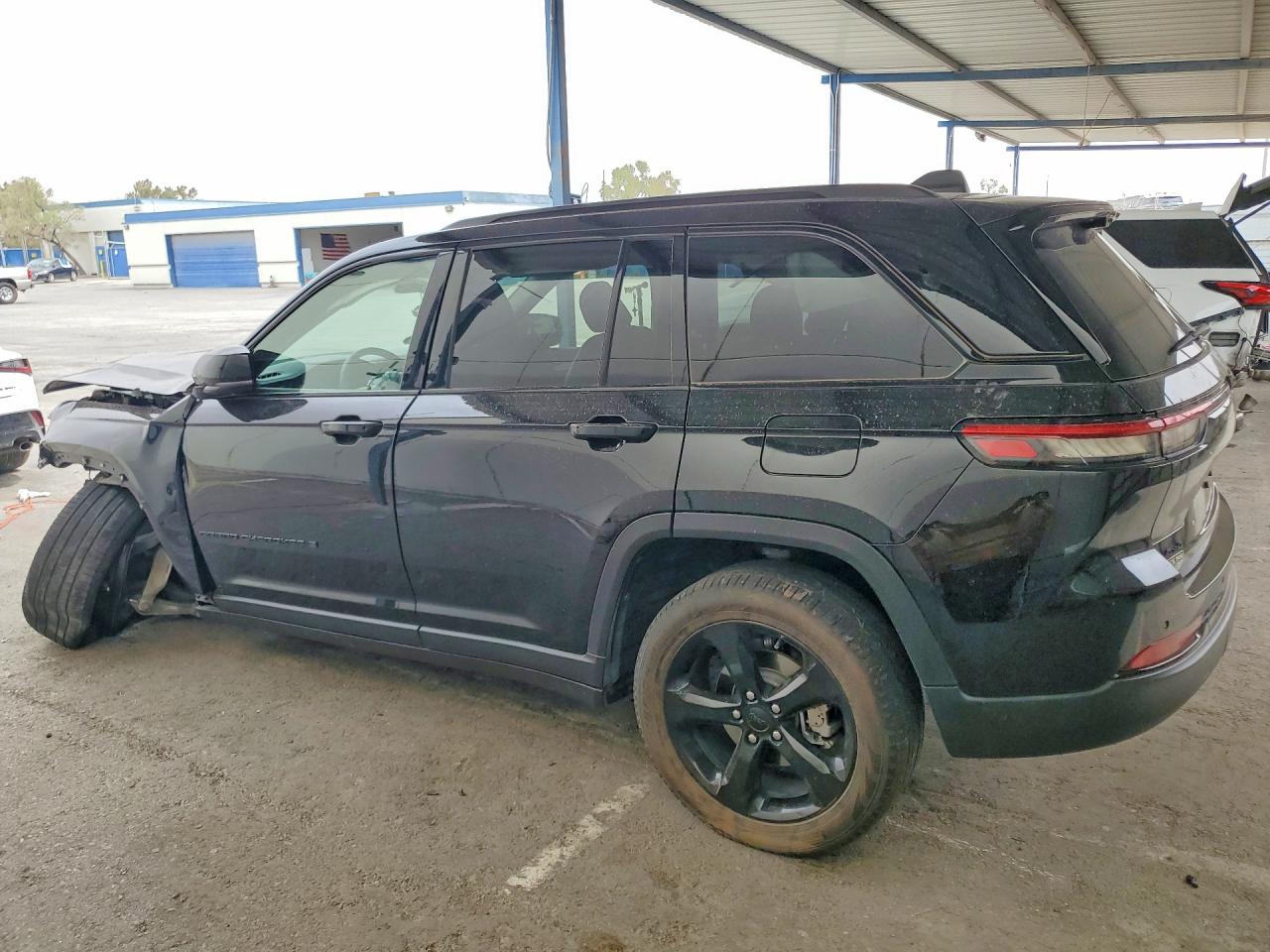 2023 JEEP GRAND CHEROKEE LIMITED photo 4