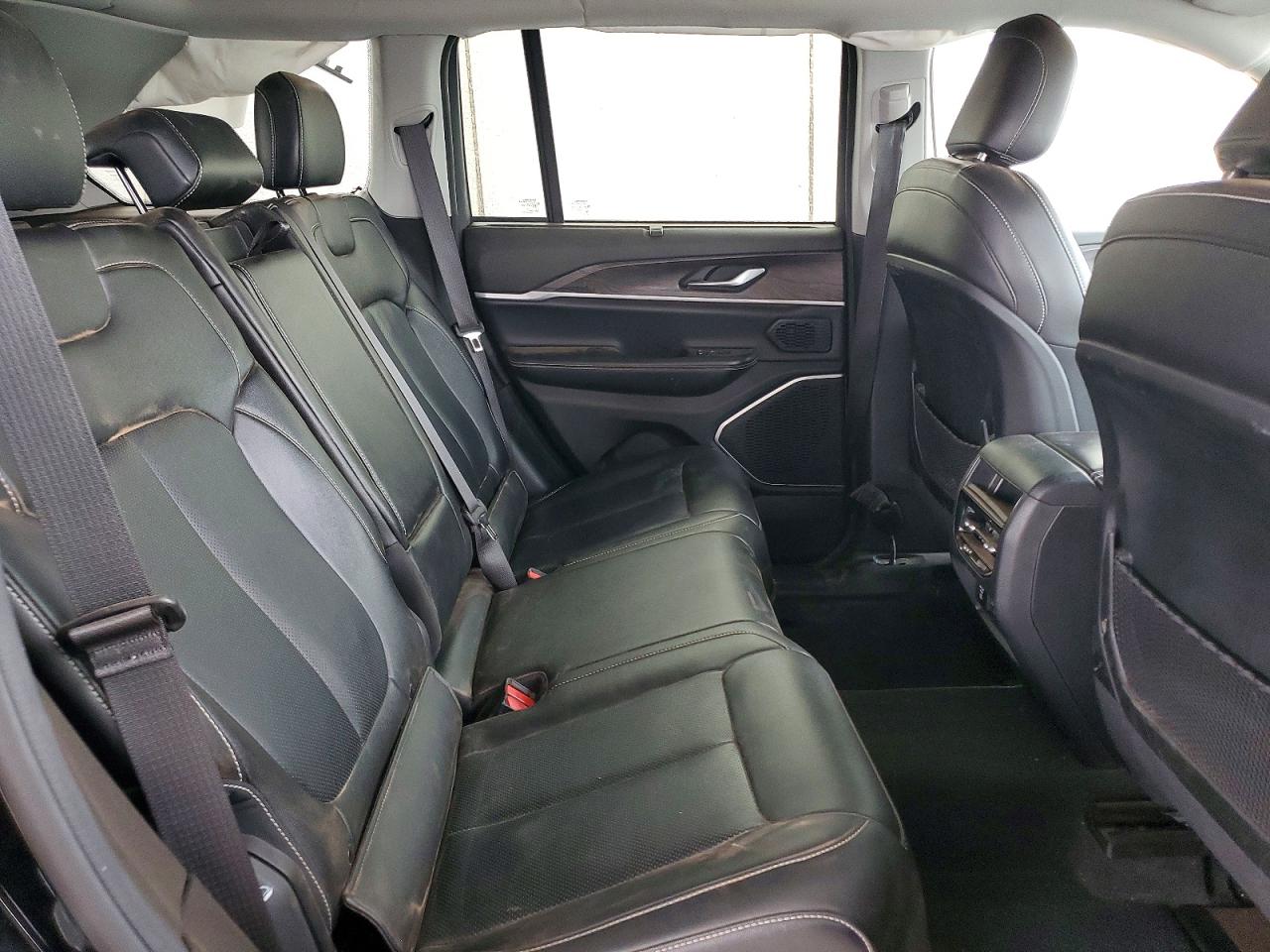 2023 JEEP GRAND CHEROKEE LIMITED photo 31