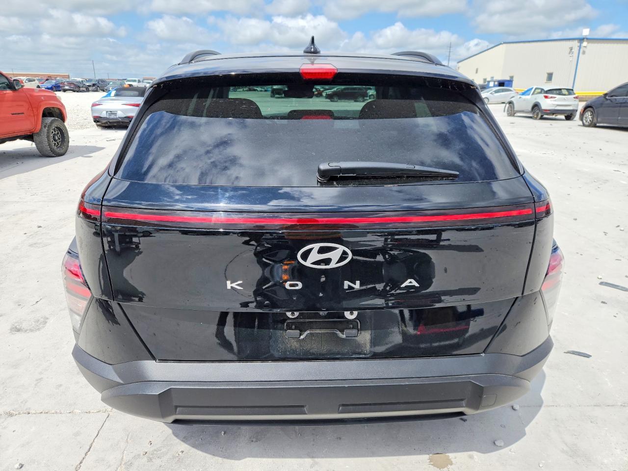 2025 HYUNDAI KONA SEL photo 16