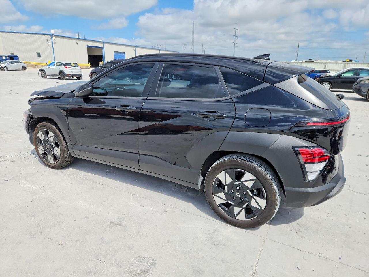 2025 HYUNDAI KONA SEL photo 4