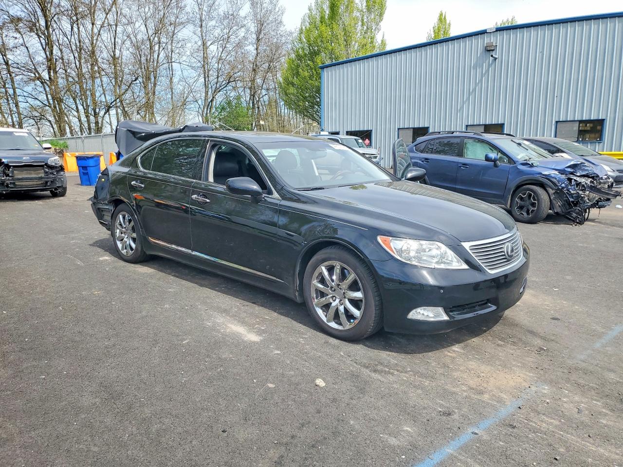 2007 LEXUS LS 460L photo 4