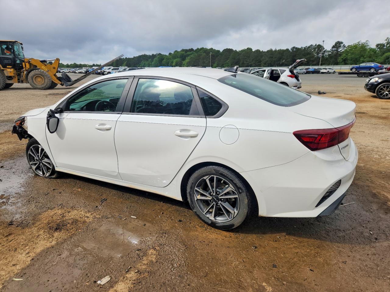 2024 KIA FORTE LXS photo 4