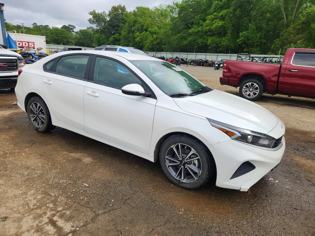 2024 KIA FORTE LXS photo 10