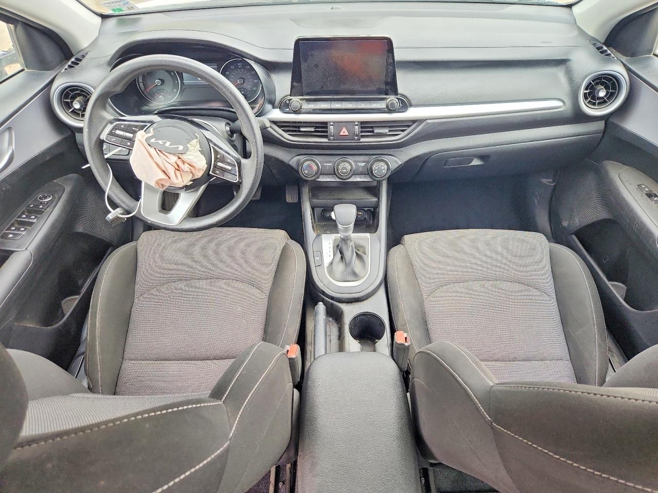 2024 KIA FORTE LXS photo 22