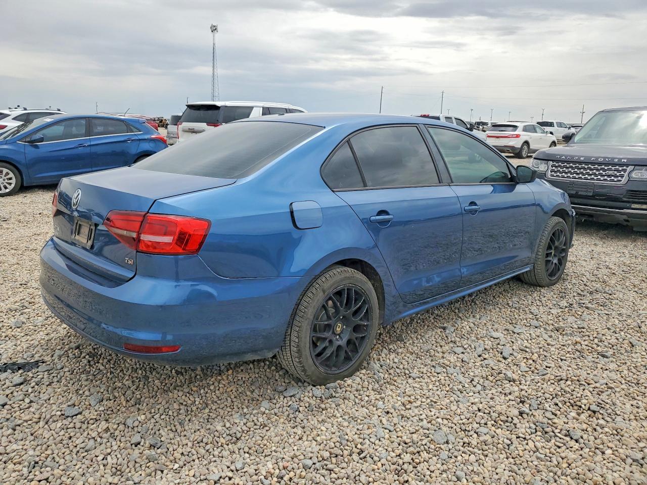 2016 VOLKSWAGEN JETTA S photo 5