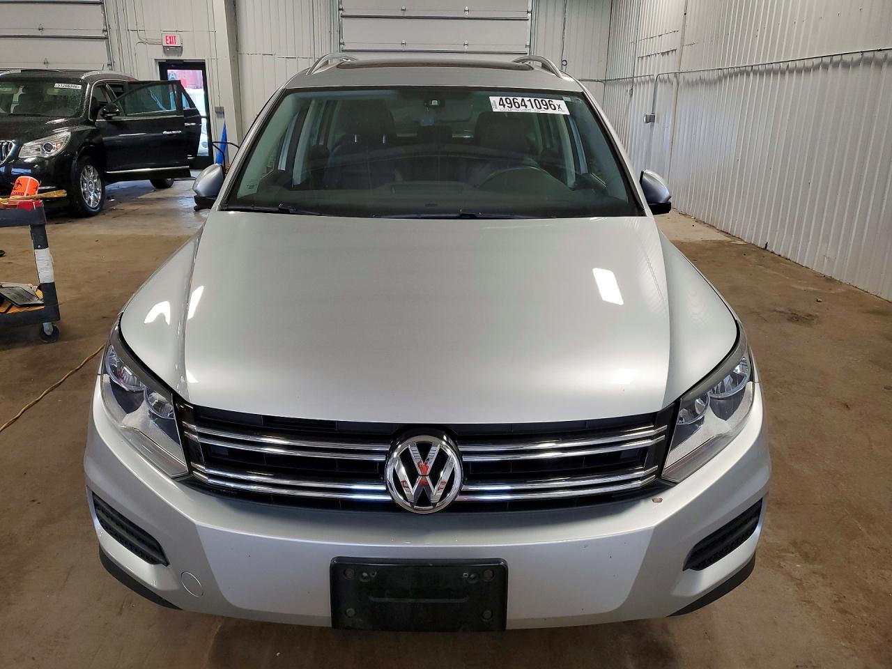 2017 VOLKSWAGEN TIGUAN WOLFSBURG photo 9