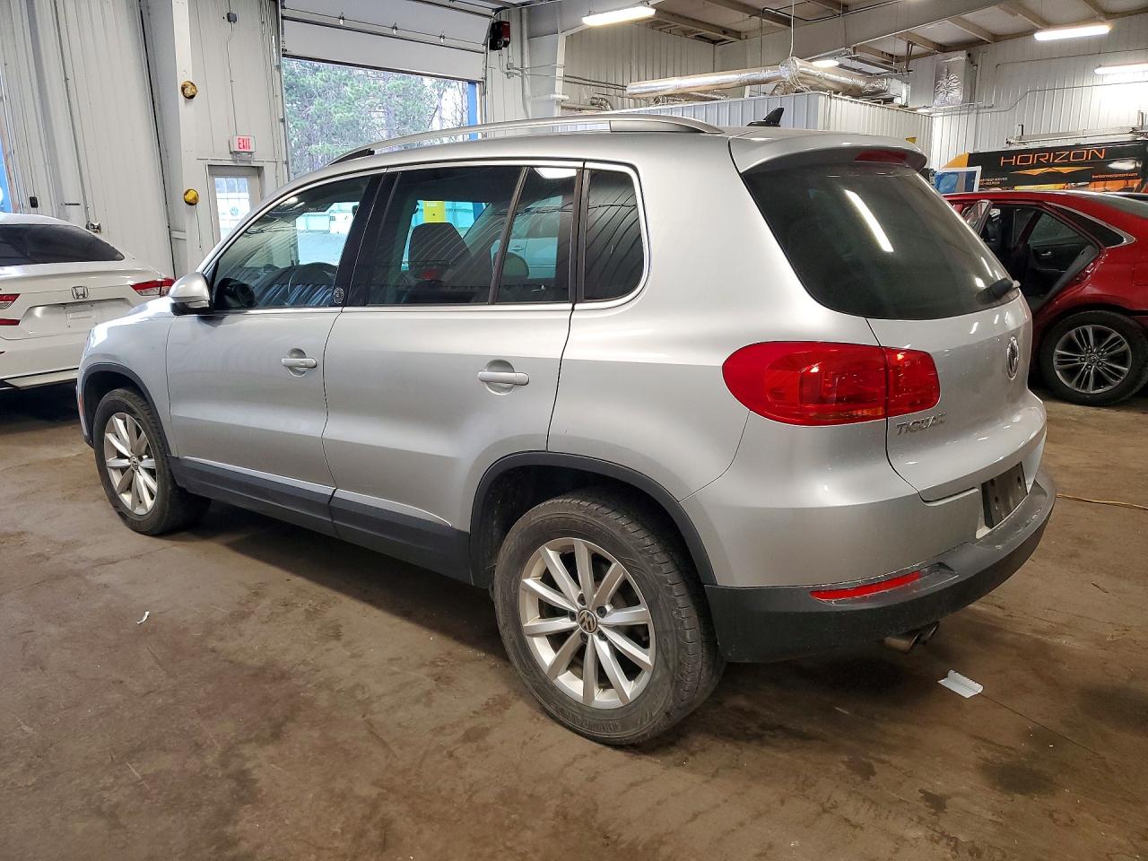 2017 VOLKSWAGEN TIGUAN WOLFSBURG photo 3