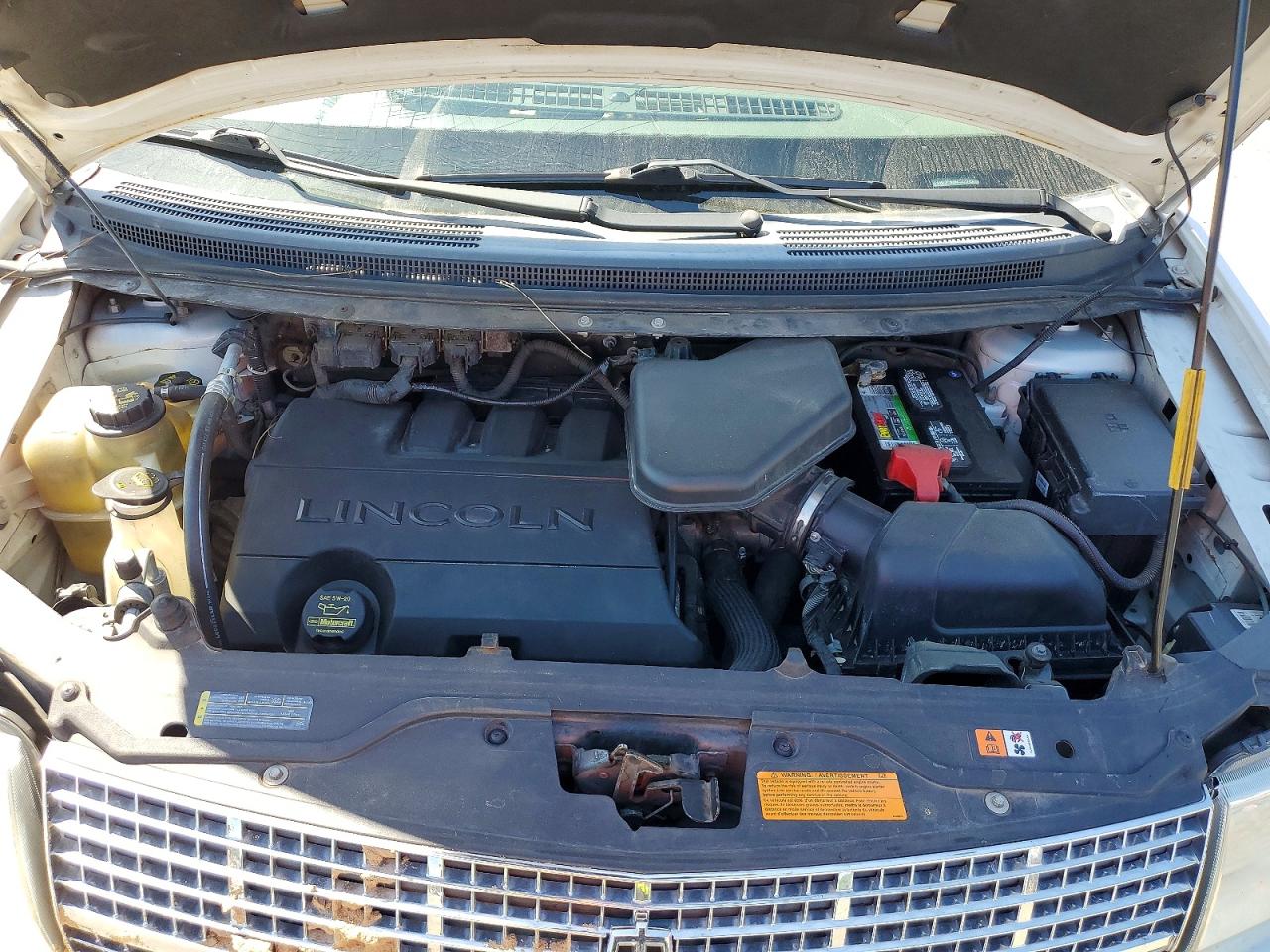 2010 LINCOLN TOWNHOUSE MKX photo 34